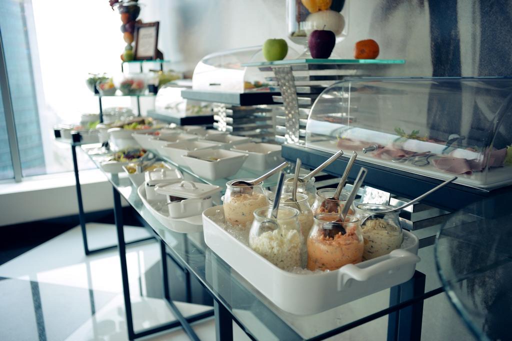 The Domain Bahrain Hotel And Spa - Adults Friendly 16 Years Plus Манама Экстерьер фото A buffet at a hotel