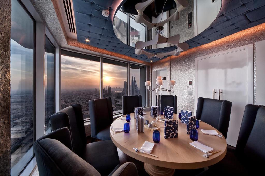 The Domain Bahrain Hotel And Spa - Adults Friendly 16 Years Plus Манама Экстерьер фото The boardroom at the top of the Shard
